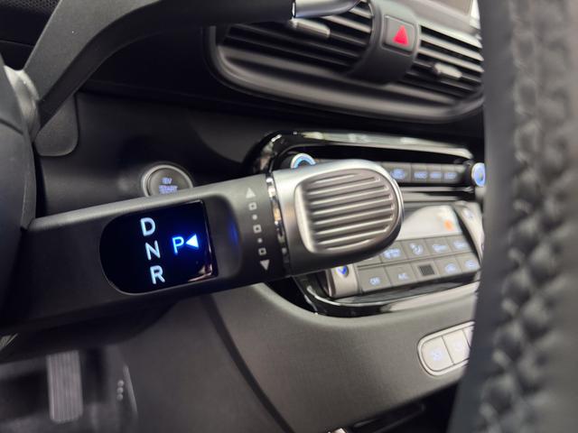 Hyundai Inster STYLE 49kWh SHZ NAVI Licht/Regensensor RFK PDC v+h 
