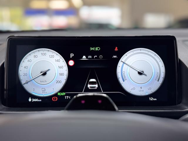 Hyundai Inster STYLE 49kWh SHZ NAVI Licht/Regensensor RFK PDC v+h 