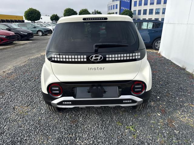 Hyundai / Inster / Grau / / / 