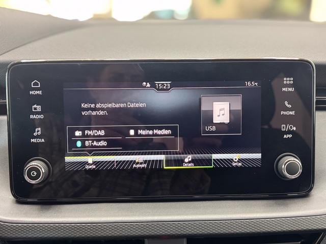 Skoda Kamiq Easy DSG AHK TEMPOMAT SHZ ALU 