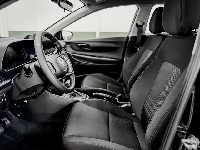 Hyundai i20 LIFE NAVI WP RFK PDC 