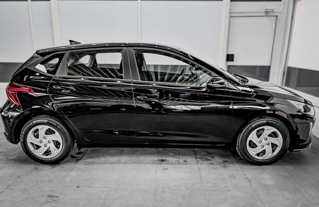 Hyundai i20 LIFE NAVI WP RFK PDC 