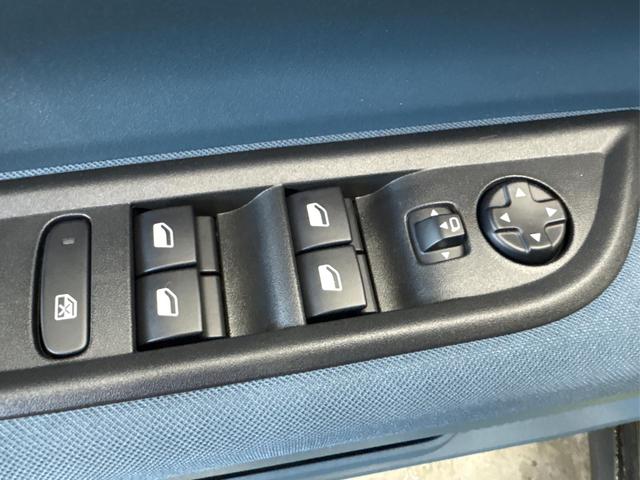 Fiat Grande Panda Elettra LA PRIMA 44 kWh NAVI PDC v+h RFK 