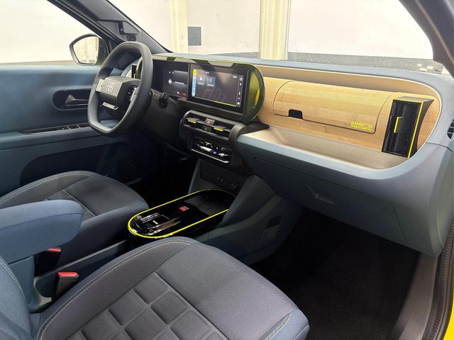 Fiat Grande Panda Elettra LA PRIMA 44 kWh NAVI PDC v+h RFK 