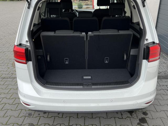 Volkswagen Touran Comfortline 1,5 TSI DSG 110KW Navigation 