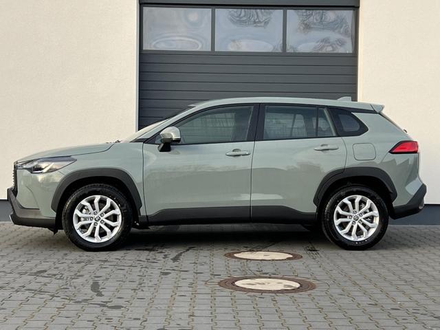 Toyota Corolla Cross - Active 2,0 Hybrid AWD-i 145KW Winterpaket