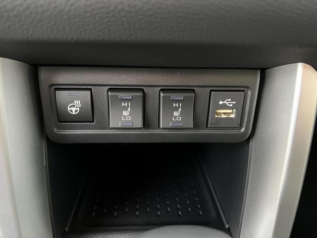 Toyota Corolla Cross Active 2,0 Hybrid AWD-i Winter Facelift 