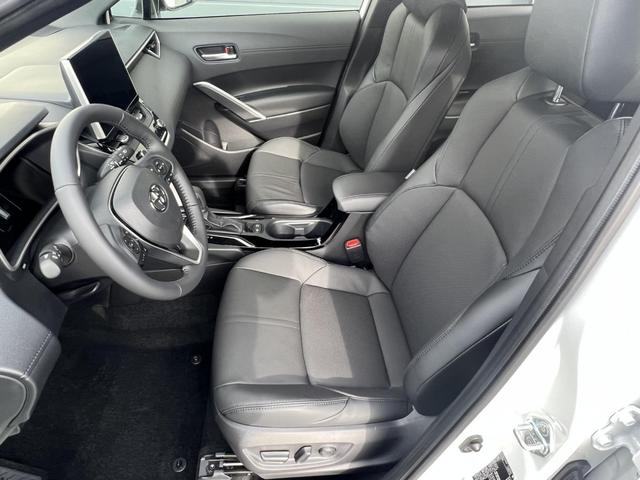Toyota Corolla Cross Elegant 2,0 Hybrid AWD-i Facelift 