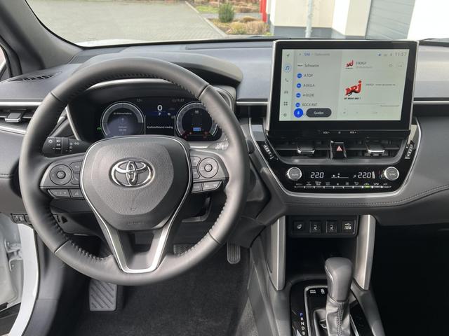 Toyota Corolla Cross Elegant 2,0 Hybrid AWD-i Facelift 