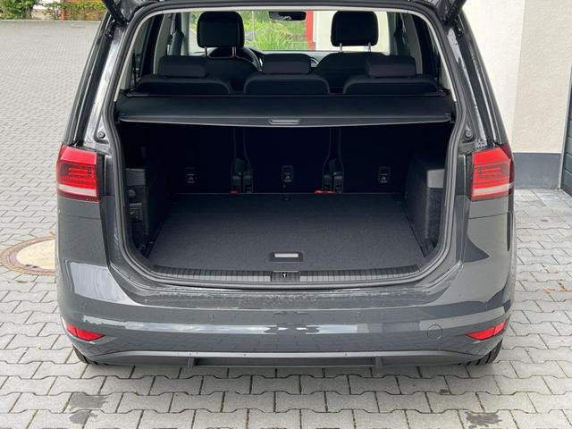 Volkswagen Touran Highline 2,0 TDI 90KW Navigation 