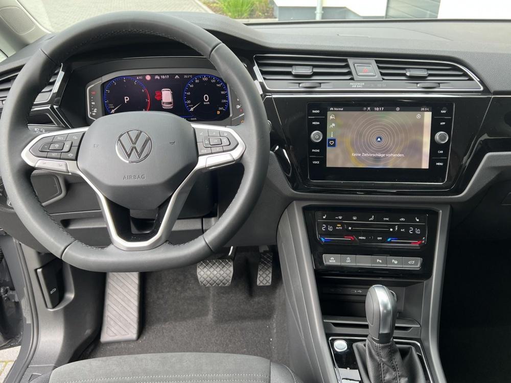 Volkswagen Touran Highline 1,5 TSI 110KW Navigation