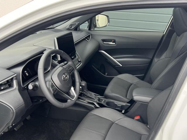 Toyota Corolla Cross Elegant Executive 2,0 Hybrid AWD-i Facelift 