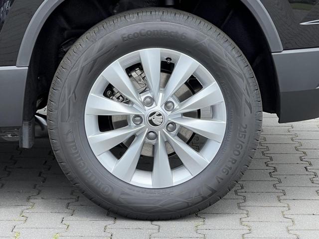 Skoda Karoq Selection 1,0 TSI 85KW Winterpaket 