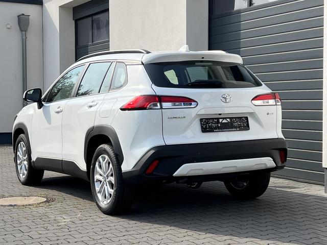 Toyota Corolla Cross Active Safety 1,8 Hybrid FWD Winter Facelift 