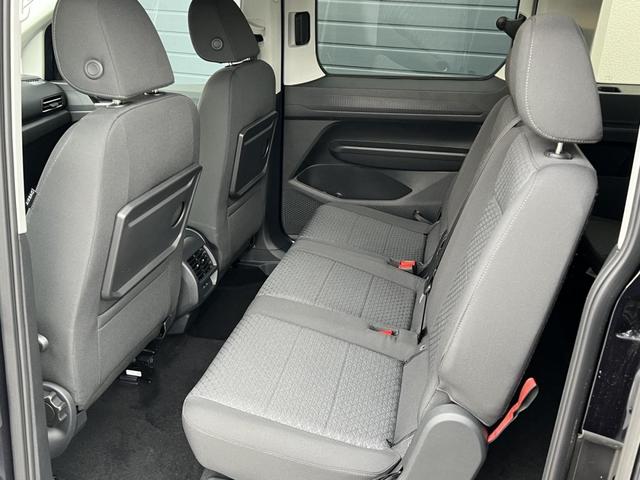 Ford Grand Tourneo Titanium 2,0 EcoBlue Automatik 90kW 5 Jahre 