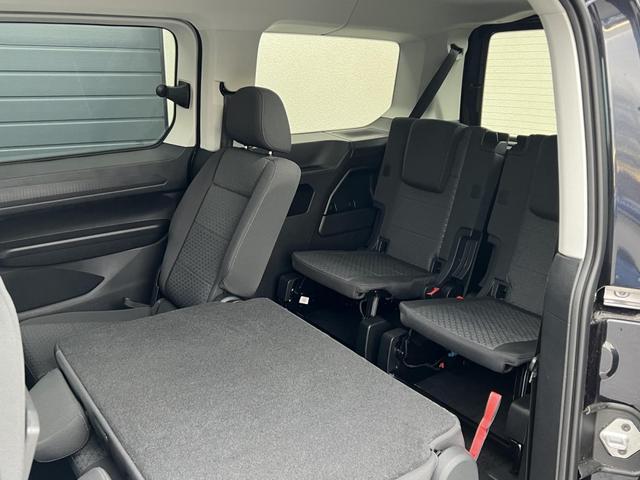 Ford Grand Tourneo Titanium 2,0 EcoBlue Automatik 90kW 5 Jahre 