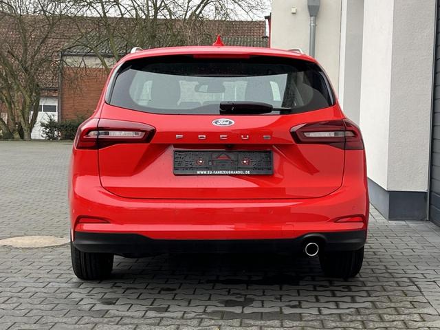 Ford Focus Turnier Titanium 1,0 EcoBoost Powershift mHEV 114kW Navi 