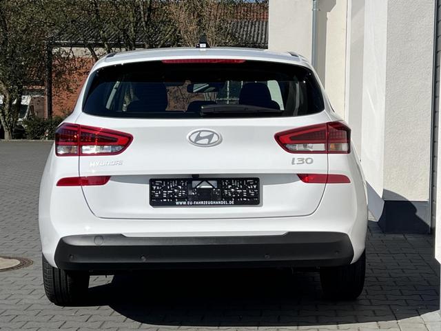 Hyundai i30 Kombi Comfort 1,5 CVVT 71KW Navi 