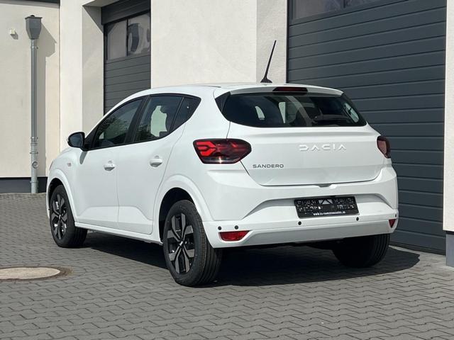 Dacia Sandero Expression TCe 90 CVT 66kW Klima Winter 