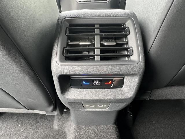 Volkswagen Tiguan R-Line 2,0 TDI SCR DSG 4Motion 141KW Navi Matrix 