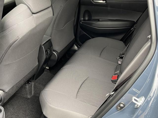 Toyota Corolla Cross Elegant 2,0 Hybrid AWD-i Facelift 