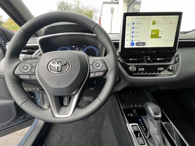 Toyota Corolla Cross Style Comfort 2,0 Hybrid AWD-i Facelift 