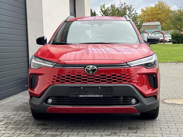 Toyota Corolla Cross Active 2,0 Hybrid AWD-i Winter Facelift 