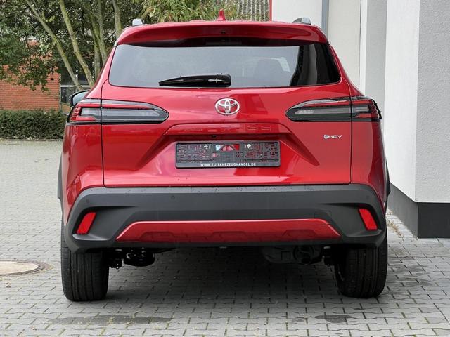 Toyota Corolla Cross Active 2,0 Hybrid AWD-i Winter Facelift 