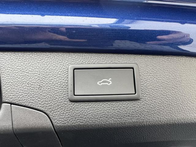 Volkswagen Passat Variant R-Line 2,0 TSI DSG 4Motion 195KW Winterpaket 