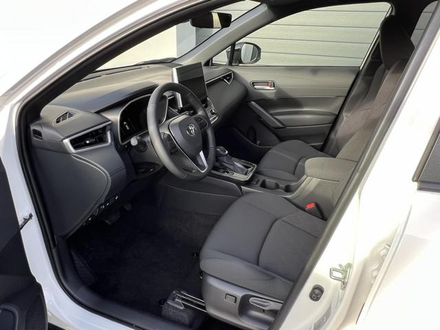 Toyota Corolla Cross Style Comfort 2,0 Hybrid Winter Facelift 