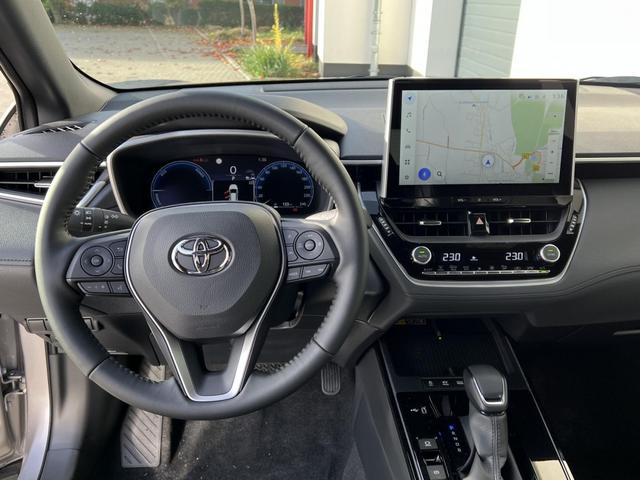 Toyota Corolla Cross Elegant 2,0 Hybrid FWD Facelift 