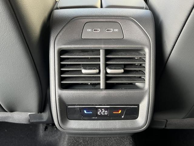 Volkswagen Passat Variant R-Line 2,0 TDI DSG 4Motion 142KW Winterpaket 