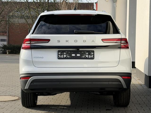Skoda Kodiaq Selection 1,5 TSI mHEV DSG 110KW Navi Leder 7Sitze 