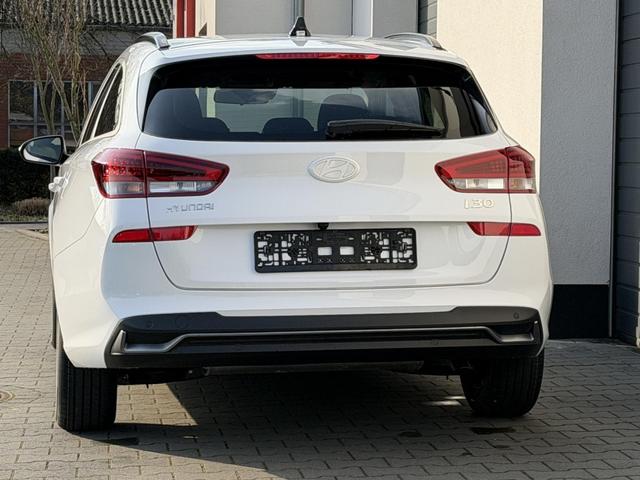 Hyundai i30 Kombi Style 1,6 T-GDI DCT7 110KW Navi 