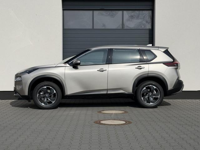 Nissan X-Trail Acenta 1,5 VC-T Mild-Hybrid 120kW 7 Sitze 