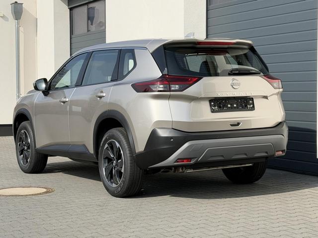 Nissan X-Trail Acenta 1,5 VC-T Mild-Hybrid 120kW 7 Sitze 