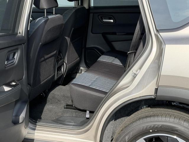 Nissan X-Trail Acenta 1,5 VC-T Mild-Hybrid 120kW 7 Sitze 