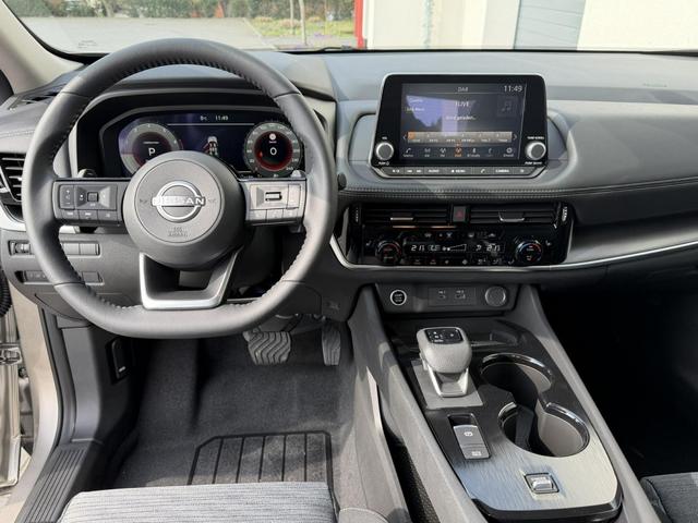 Nissan X-Trail Acenta 1,5 VC-T Mild-Hybrid 120kW 7 Sitze 