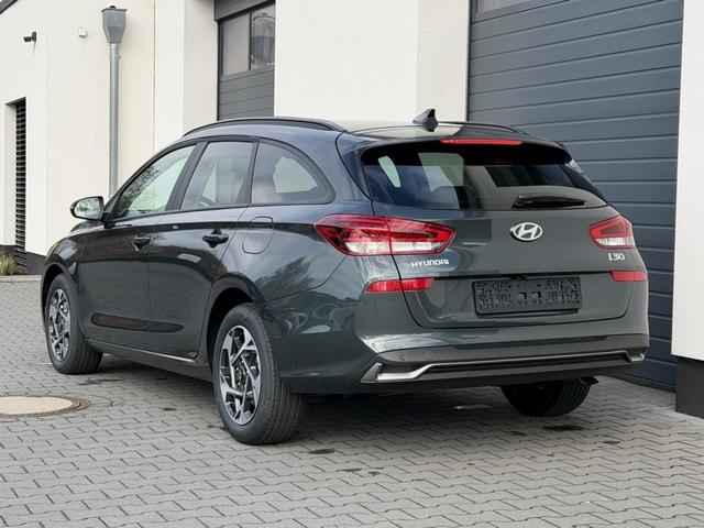 Hyundai i30 Kombi Go 1,6 T-GDI DCT7 110KW Navi Winter 