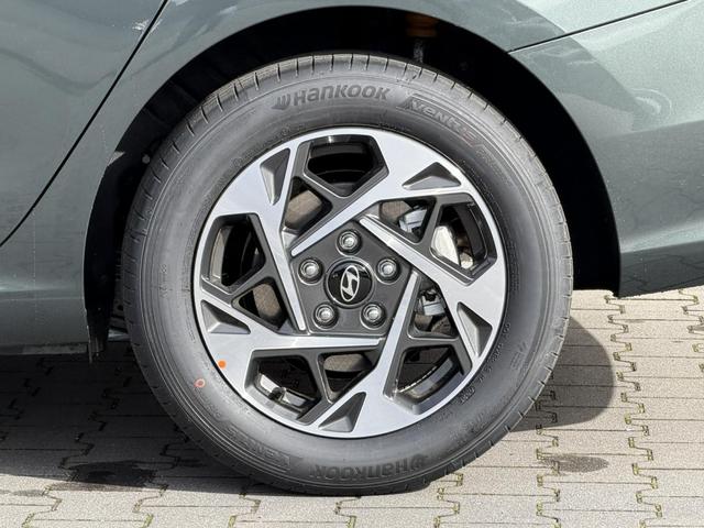 Hyundai i30 Kombi Go 1,6 T-GDI DCT7 110KW Navi Winter 