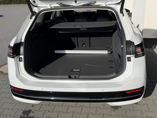 Volkswagen Passat Variant Elegance 1,5 eTSI DSG Leder DCC 