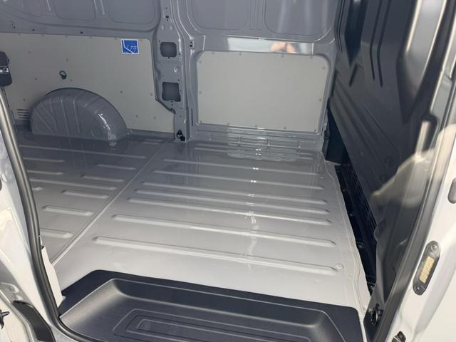 Volkswagen T7 Transporter Kastenwagen 2,0 TDI Automatik 110kW KR Klima 