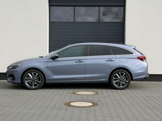 Hyundai i30 Kombi Premium 1,6 T-GDI DCT7 110KW Navi 