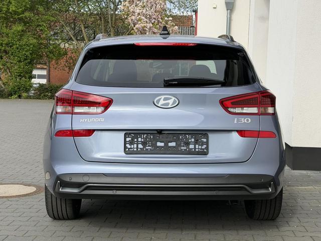 Hyundai i30 Kombi Premium 1,6 T-GDI DCT7 110KW Navi 