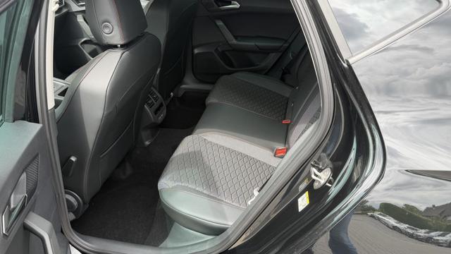 Seat Leon Style 1,5 eTSI DSG 10 Jahre Garantie 