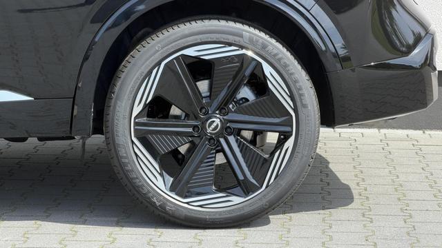 Nissan Qashqai Tekna + Plus 1,3 DIG-T Xtronic MHEV 158 