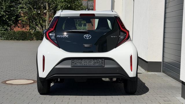 Toyota Aygo X Play 1,5 Hybrid CVT 85KW Winterpaket 