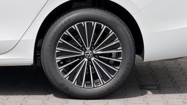 Volkswagen Passat Variant Elegance 1,5 eTSI DSG Leder DCC 