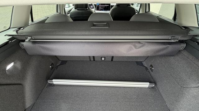 Volkswagen Passat Variant Elegance 1,5 eTSI DSG Leder DCC 
