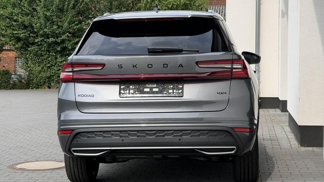 Skoda Kodiaq Sportline 2,0 TDI DSG 4x4 142KW Stdhzg AHK 